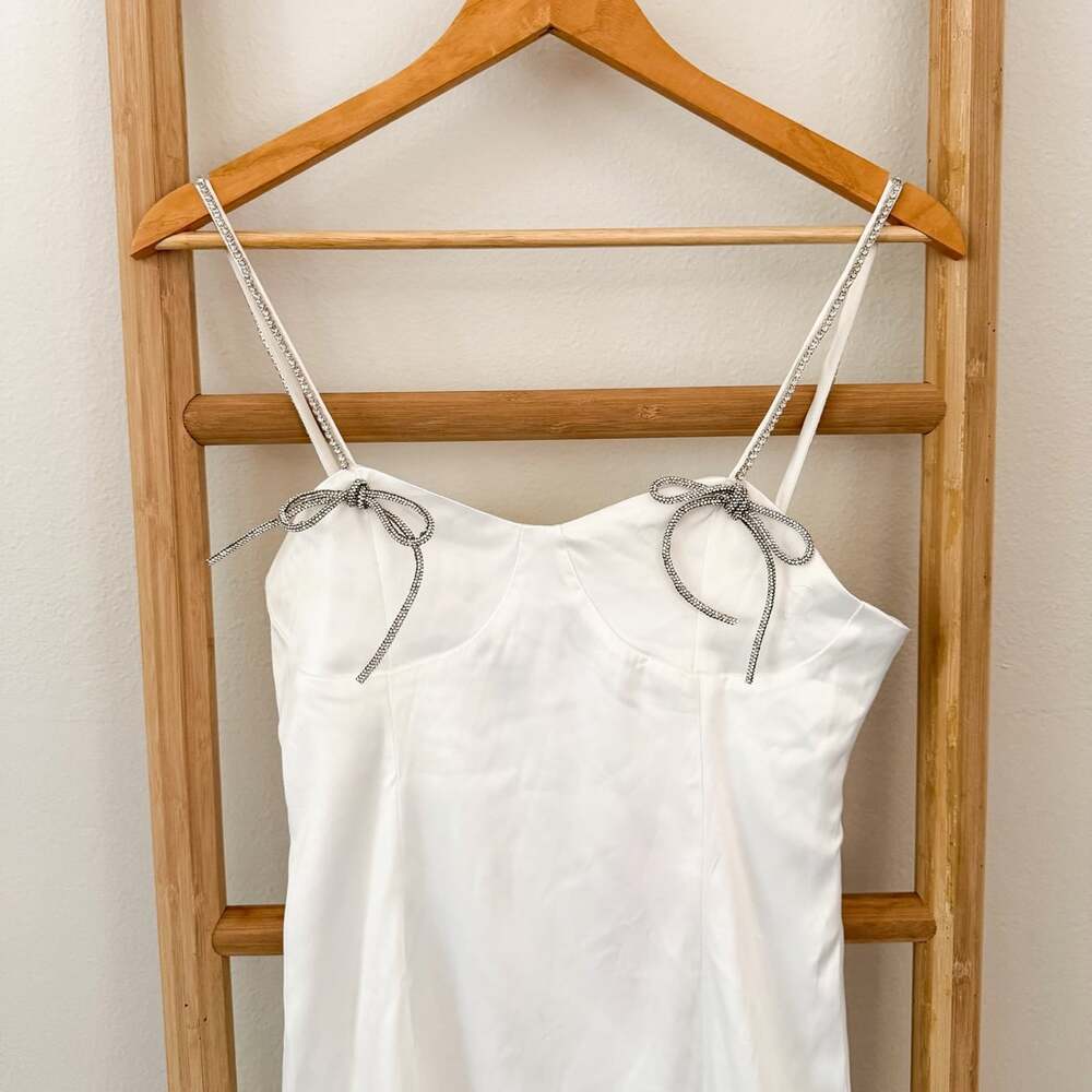 NWT Collective The Label White Satin Mini Dress XS Rhinestone Bow Bridal - Picture 3 of 12